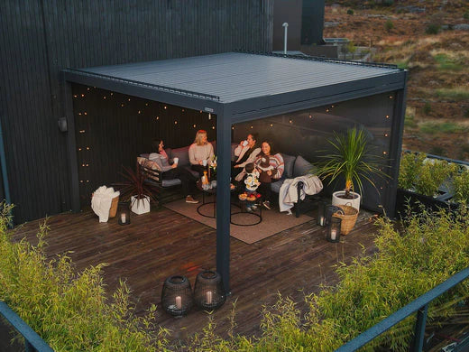 Pergola med växter