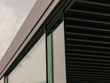 Glasväggar till pergola detalj